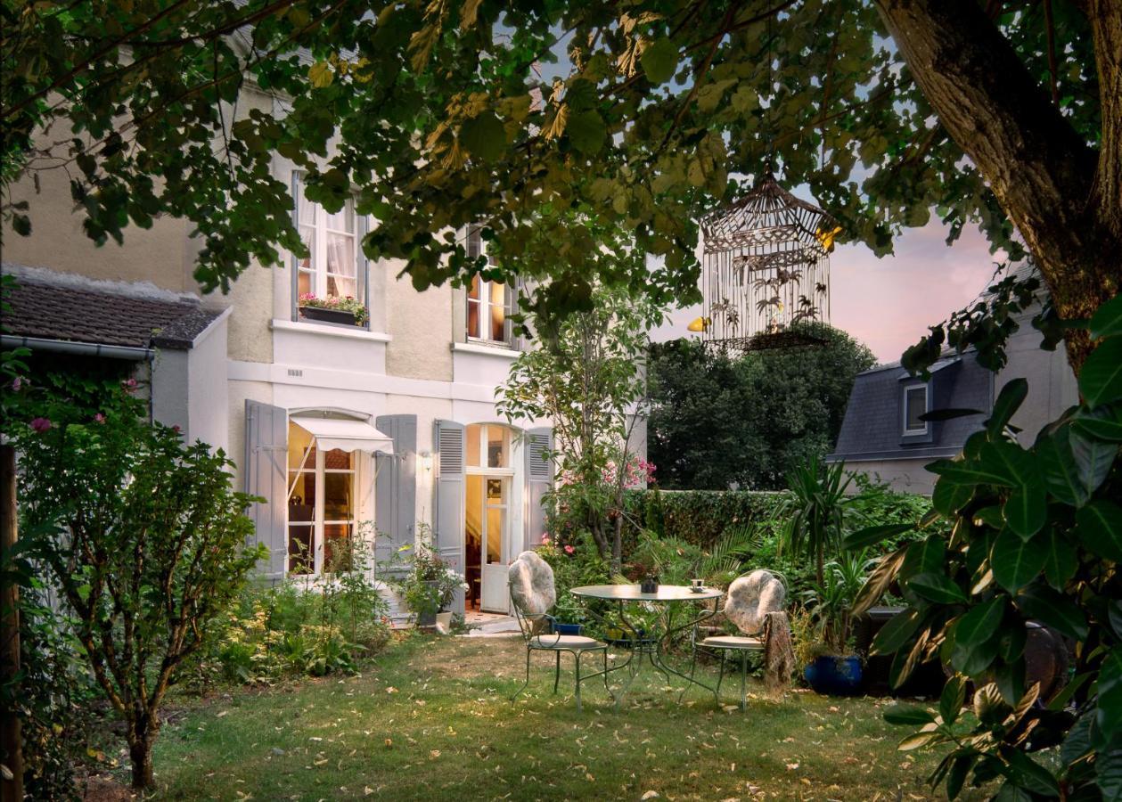 La Maison Charmante Bed & Breakfast *